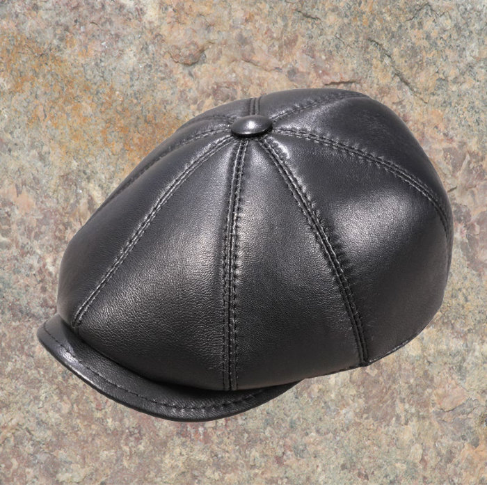 Кожаная кепка Восьмиклинка ​Кожаная кепка "Восьмиклинка" - это классический вариант кепок