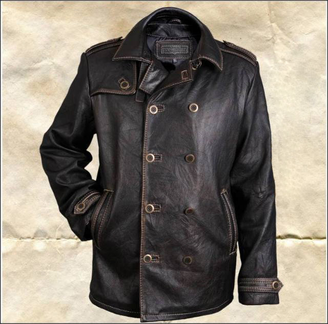 Кожаная куртка Secret Кожаная куртка Secret сделана в классическом стиле морского бушлата с элементами модерна из тяжёлой, мягкой буйволиной кожи
